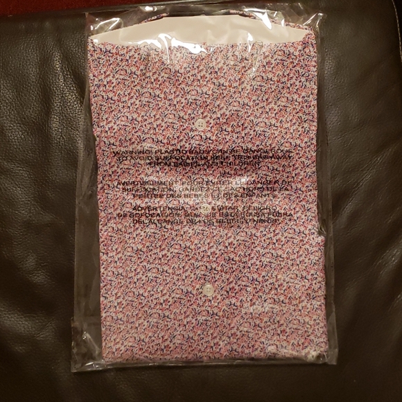 Shirt - Picture 4 of 4